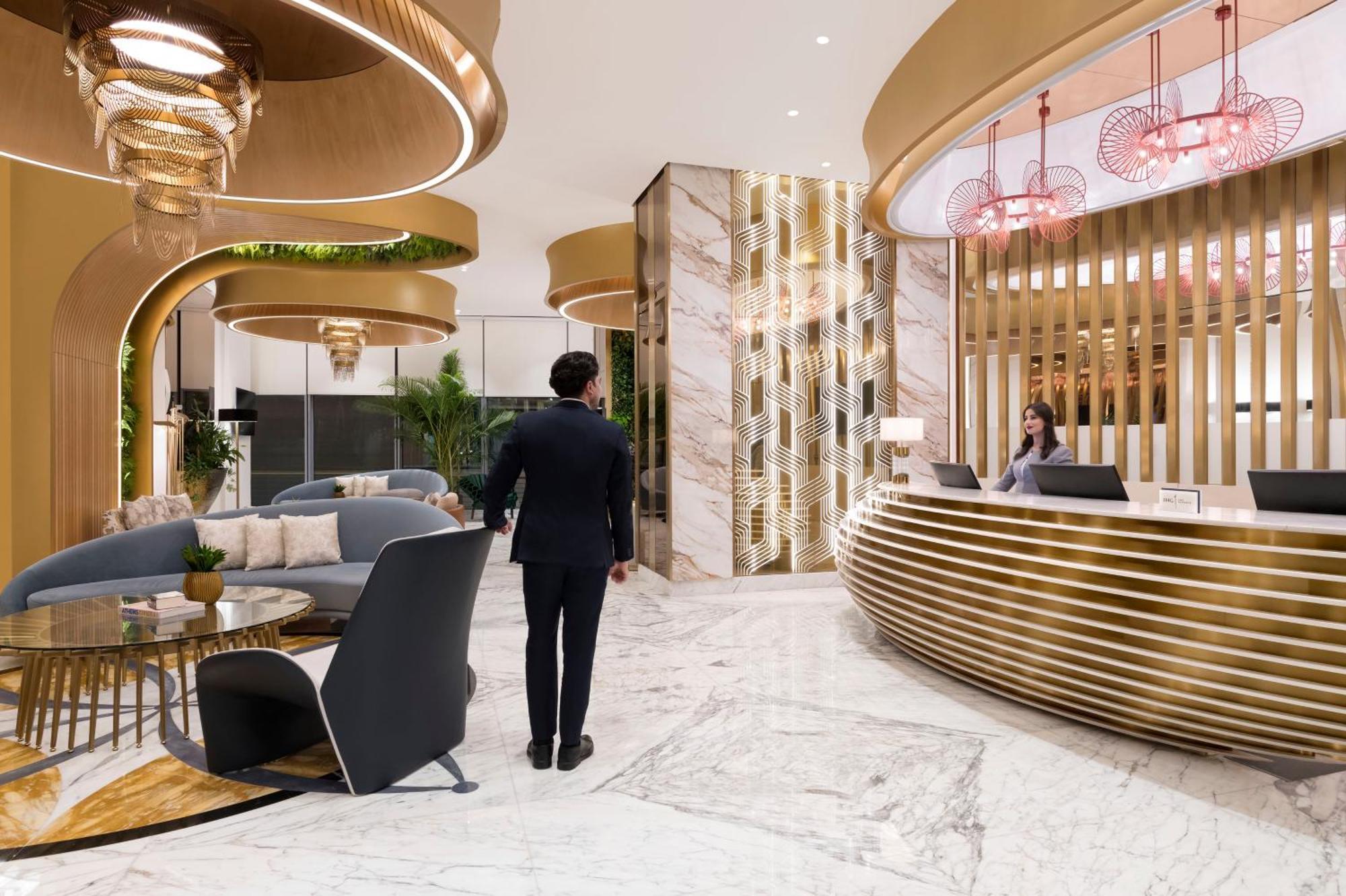 Velero Hotel Doha Lusail Экстерьер фото The lobby of the hotel