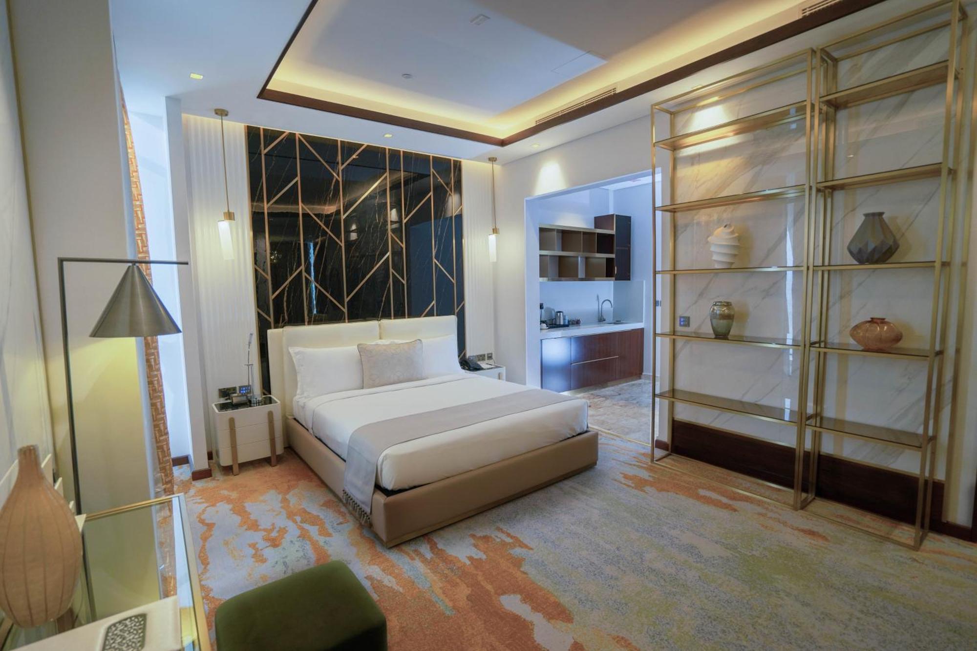 Velero Hotel Doha Lusail Экстерьер фото A bedroom at the hotel